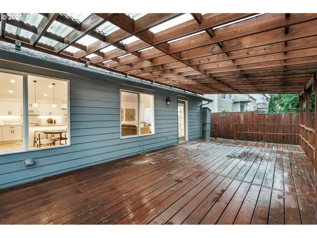 $570,000 | 257 Southwest Nancy Circle, Gresham, OR 97030