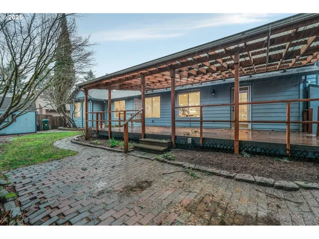 $570,000 | 257 Southwest Nancy Circle, Gresham, OR 97030