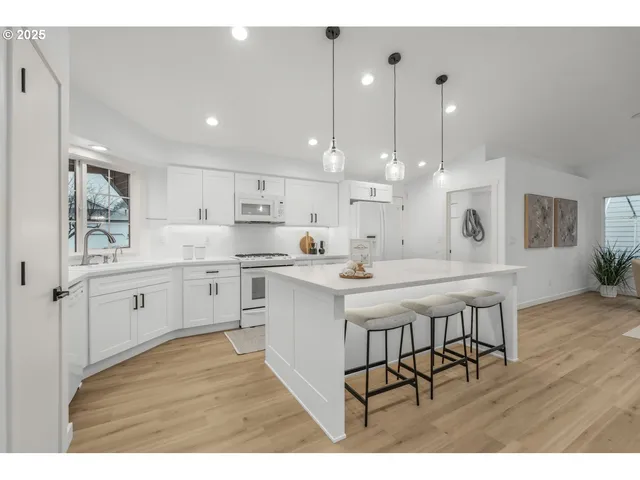 $570,000 | 257 Southwest Nancy Circle, Gresham, OR 97030