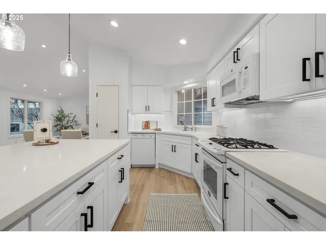 $570,000 | 257 Southwest Nancy Circle, Gresham, OR 97030