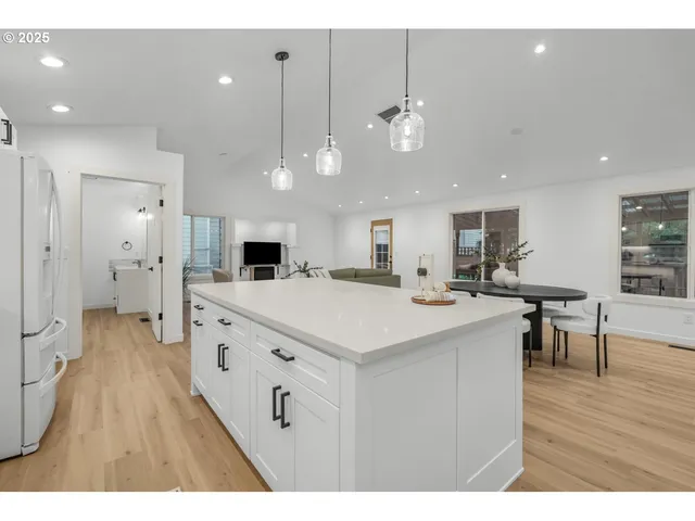 $570,000 | 257 Southwest Nancy Circle, Gresham, OR 97030