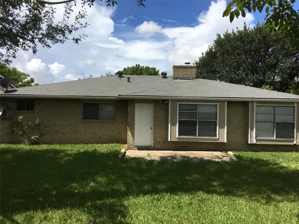 $1,850 | 6219 Westbranch Drive, Houston, TX 77072