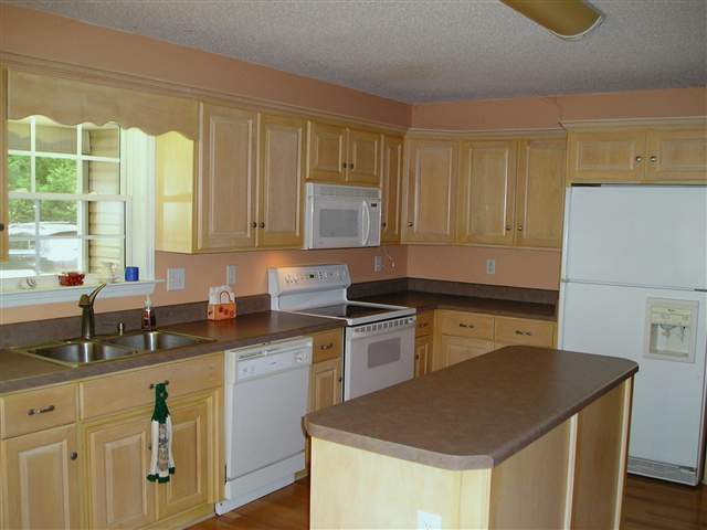 311 Warbranch Road, Unit 29630 Central, SC 29630 - Photo 4 of 24 Gallery Image 4