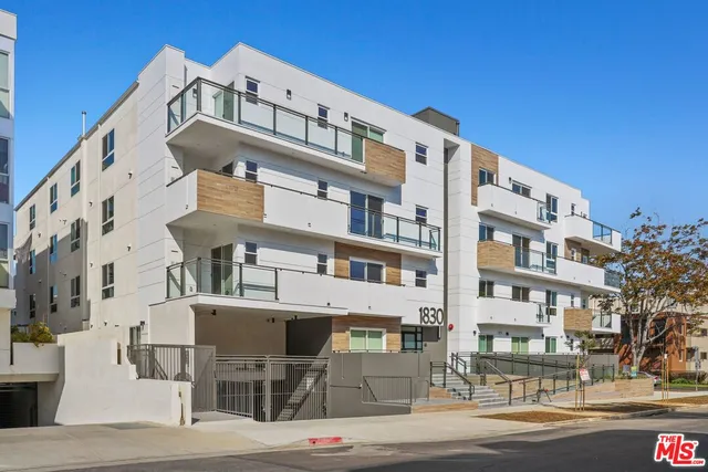 $6,644 | 1830 Selby Avenue, Unit PH2, Los Angeles, CA 90025