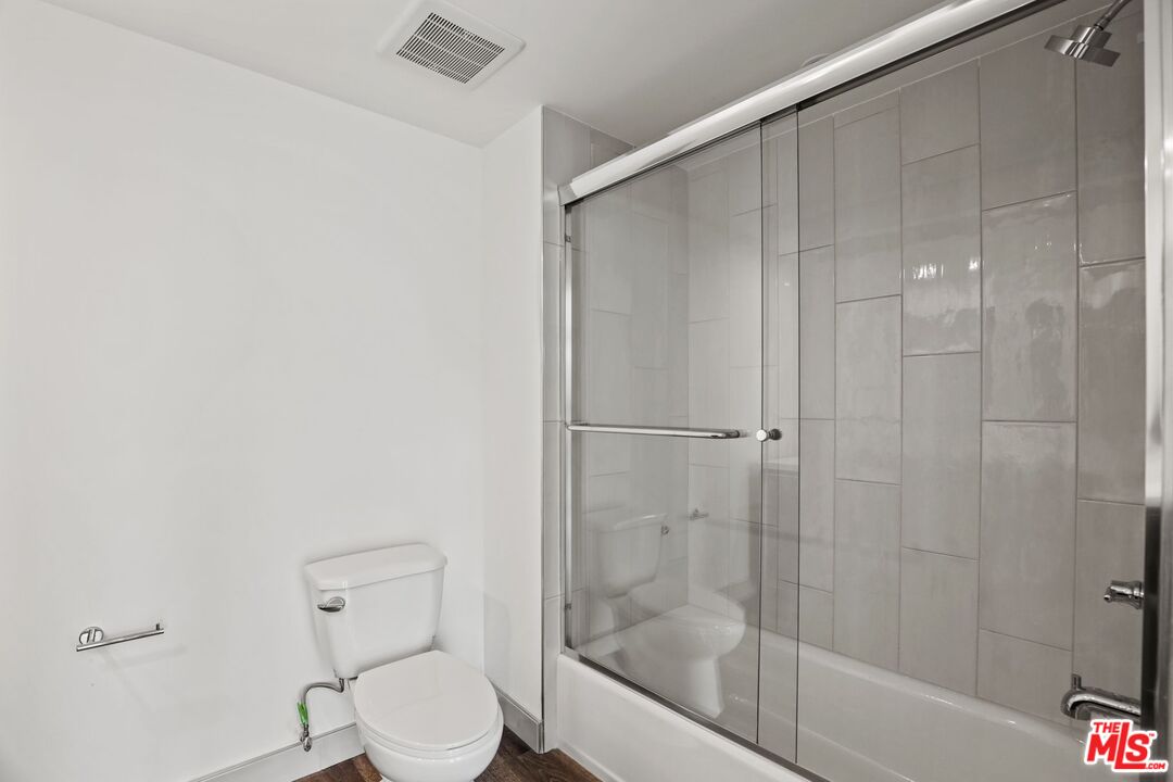 1830 Selby Avenue, Unit PH2 Los Angeles, CA 90025 - Photo 13 of 15