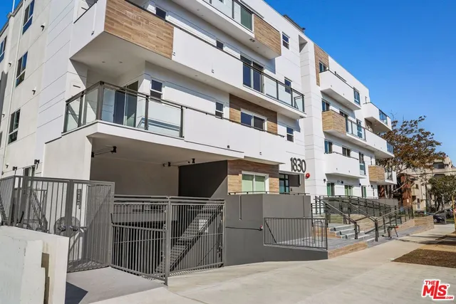 $6,644 | 1830 Selby Avenue, Unit PH2, Los Angeles, CA 90025