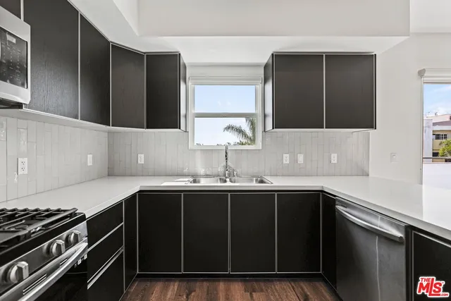 $6,644 | 1830 Selby Avenue, Unit PH2, Los Angeles, CA 90025