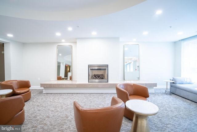 $735,000 | 1115 Cameron Street, Unit 207, Alexandria, VA 22314