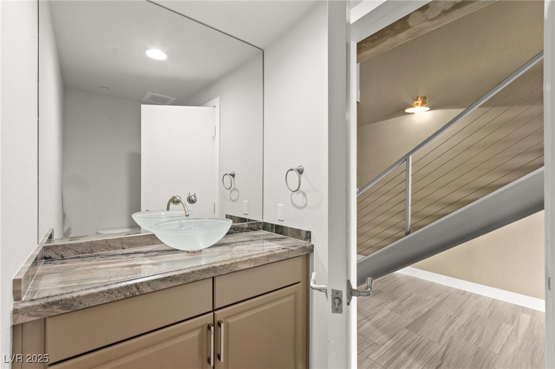 360 East Desert Inn Road, Unit 1204 Las Vegas, NV 89109 - Photo 32 of 81