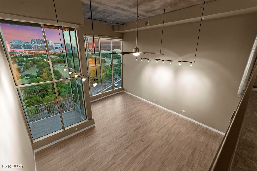 360 East Desert Inn Road, Unit 1204 Las Vegas, NV 89109 - Photo 5 of 81