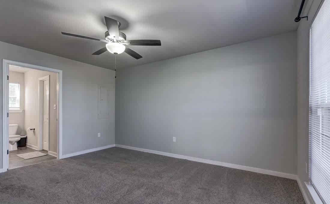 126 Riva Way Palmyra, VA 22963 - Photo 10 of 19 Spacious room with natural light.