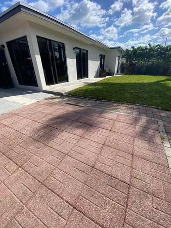 $7,000 | 234 Avalon Avenue, Lauderdale-by-the-Sea, FL 33308