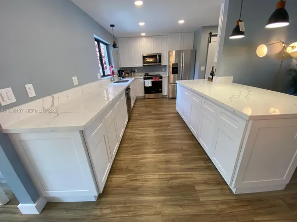 $7,000 | 234 Avalon Avenue, Lauderdale-by-the-Sea, FL 33308