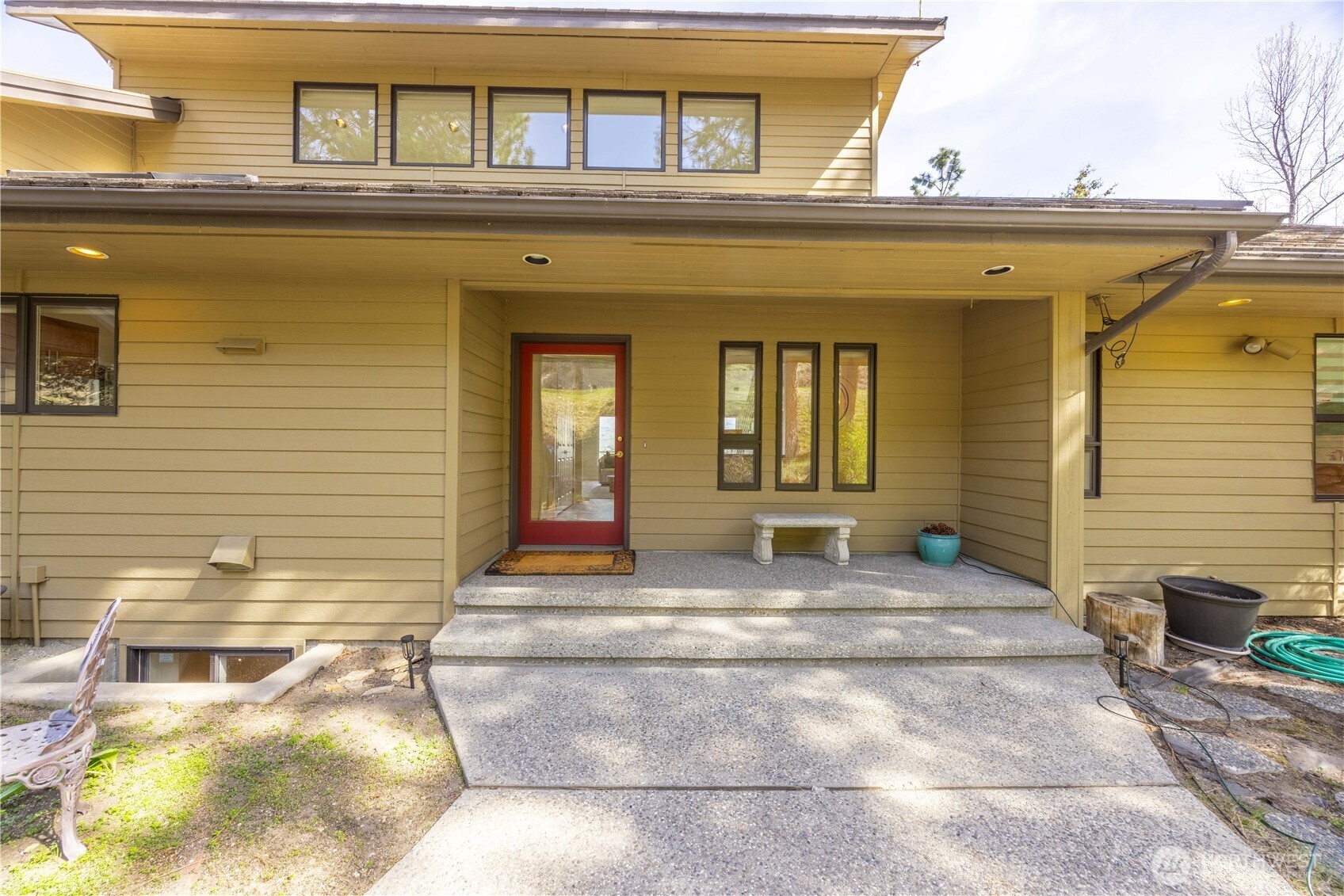 7440 Navarre Road Chelan, WA 98816 - Photo 3 of 40