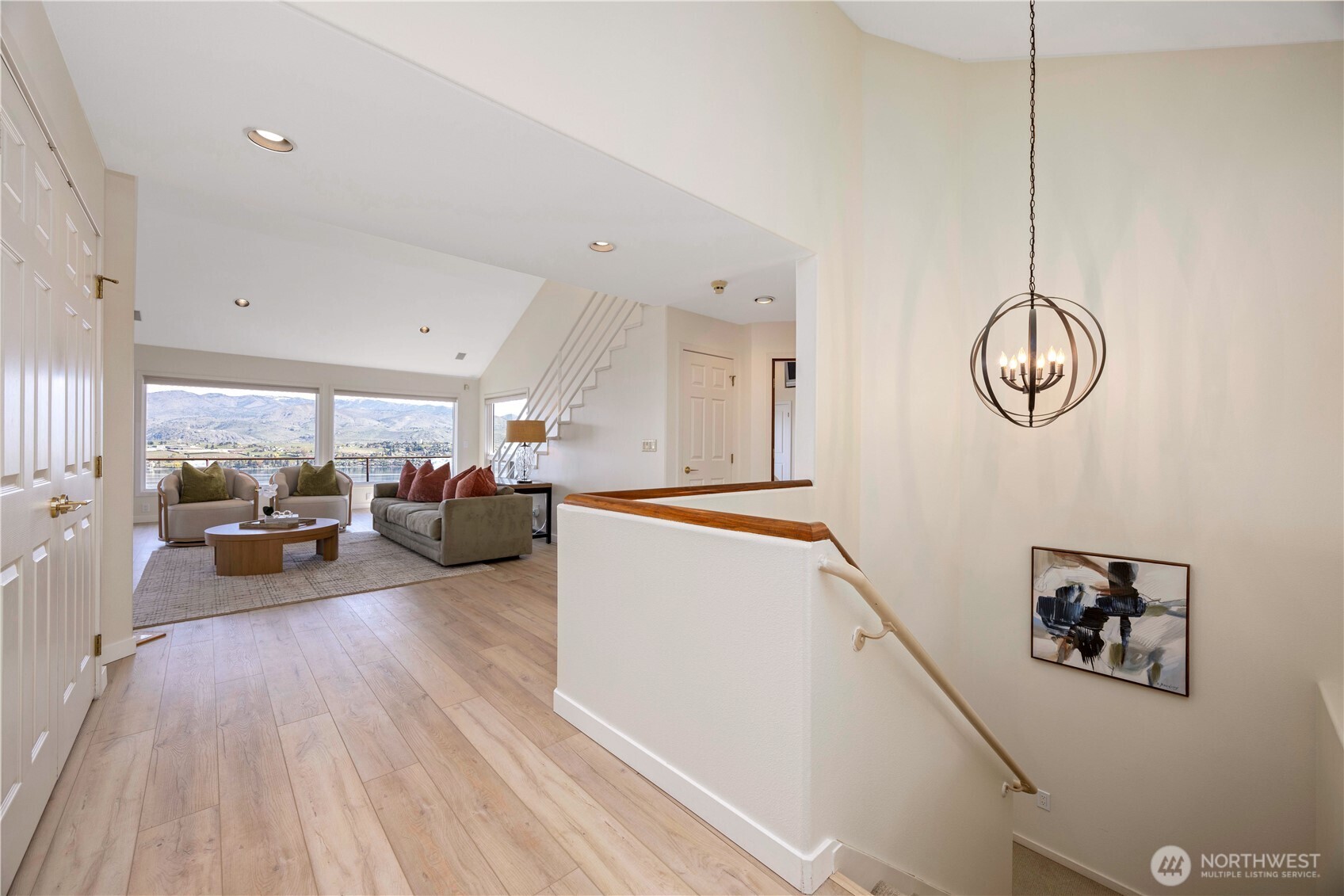 7440 Navarre Road Chelan, WA 98816 - Photo 4 of 40