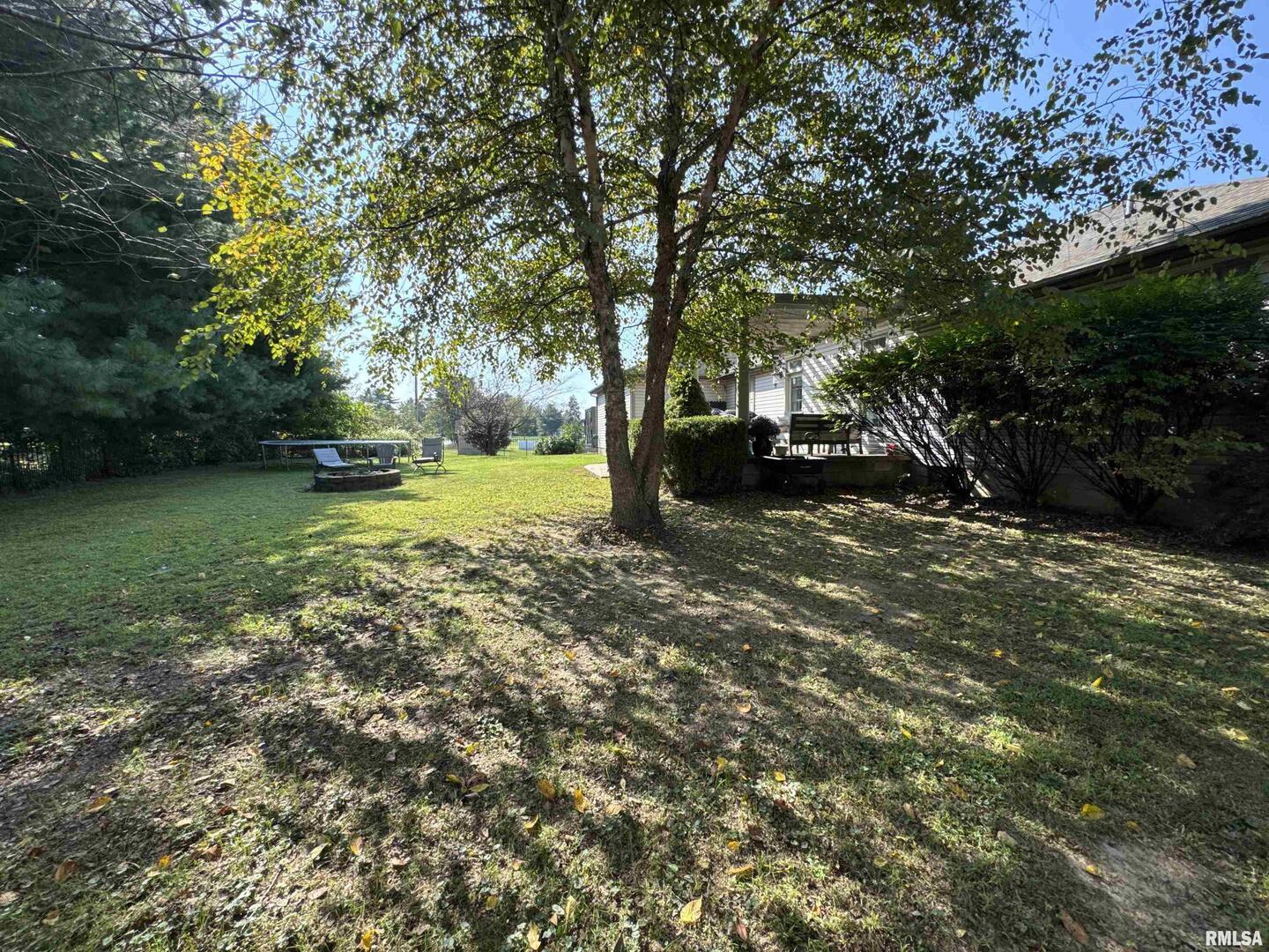 1801 Colonial Drive Marion, IL 62959 - Photo 39 of 45 a view of a yard with a tree