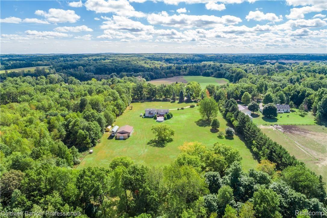 13189 Foley Road Fenton, MI 48430 - Photo 8 of 87 Aerial Exteriors (9 of 13).jpg