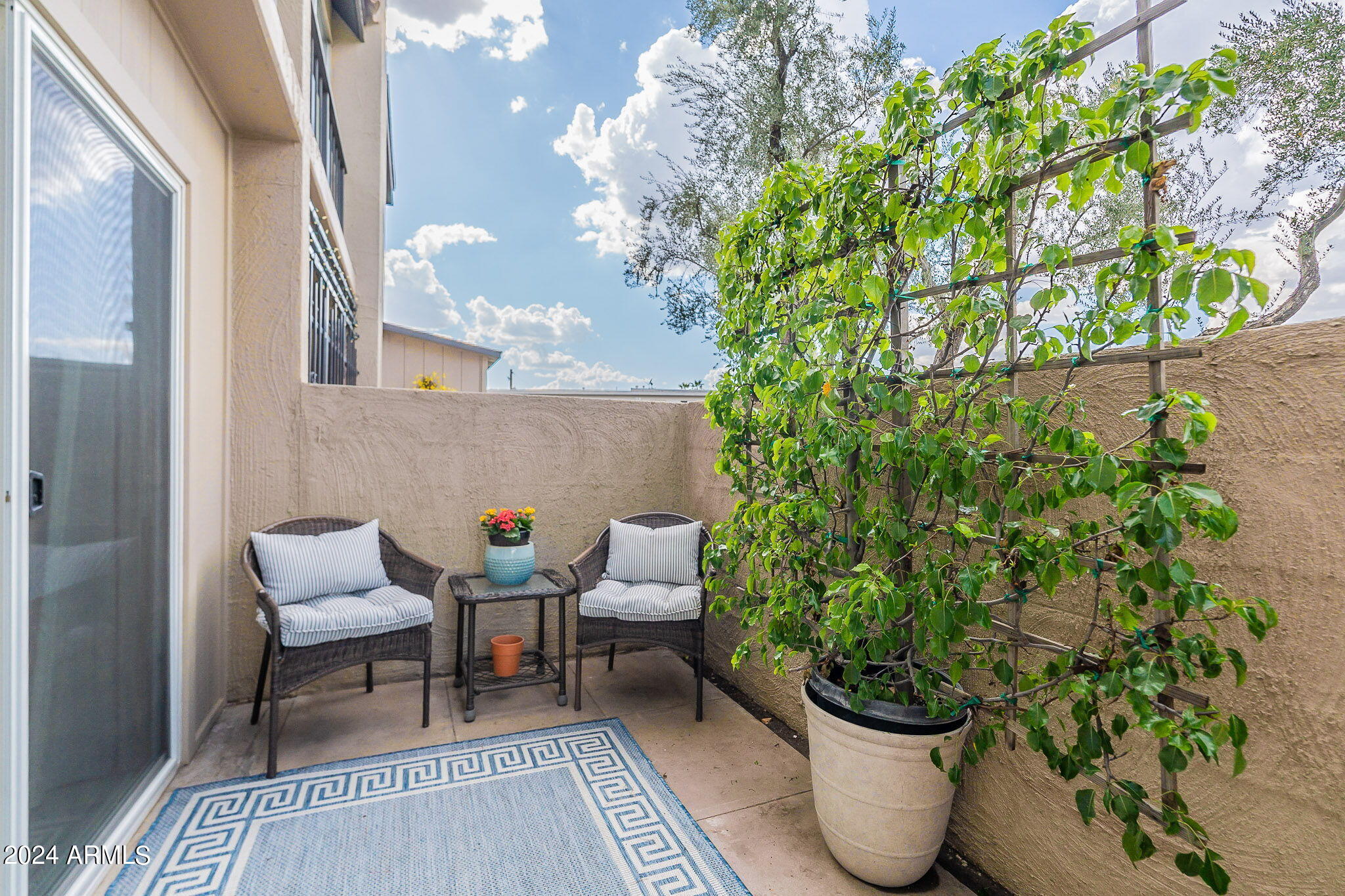 4201 East Camelback Road, Unit 9 Phoenix, AZ 85018 - Photo 12 of 20 47-web-or-mls-Camelback-35