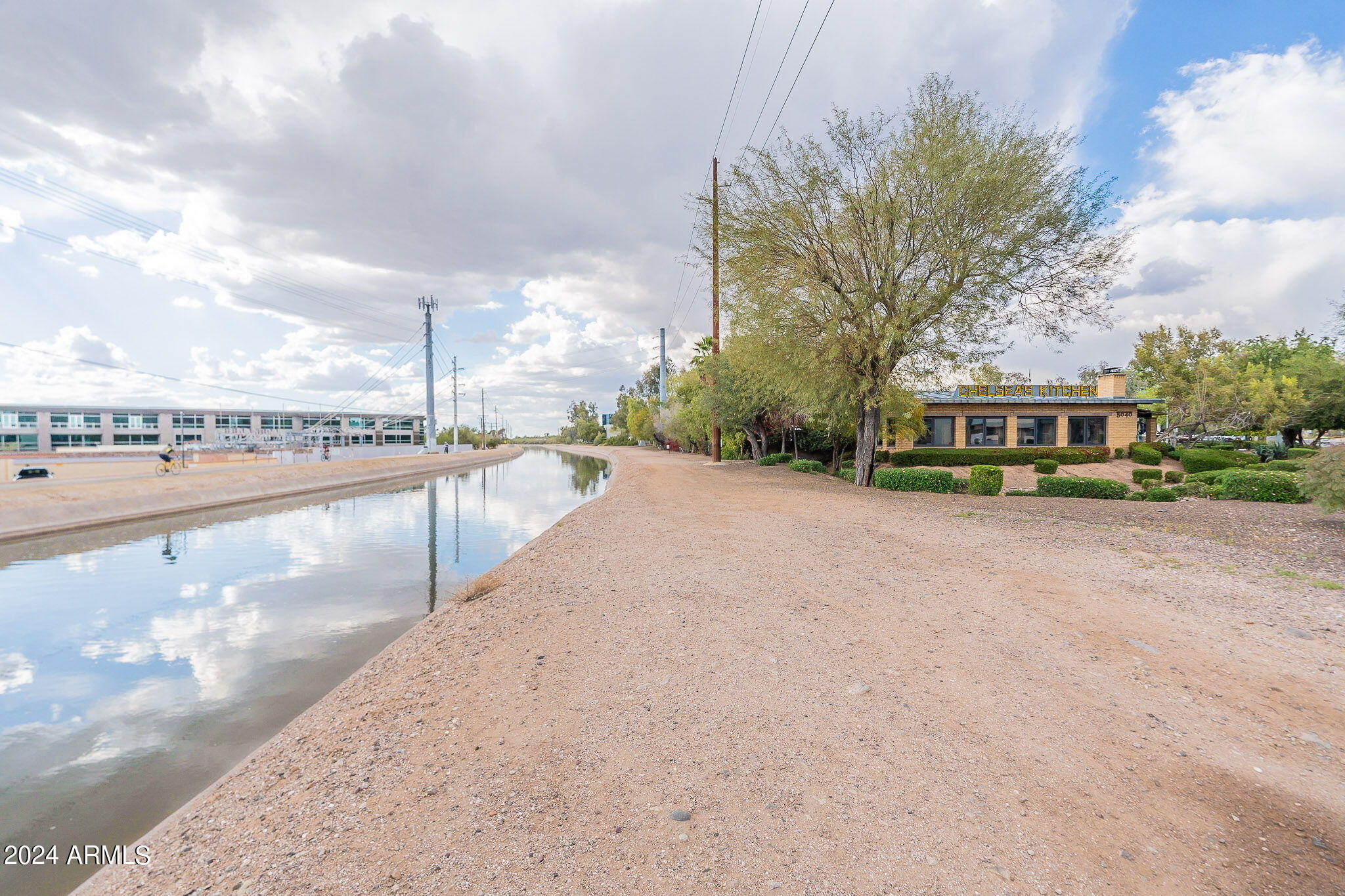 4201 East Camelback Road, Unit 9 Phoenix, AZ 85018 - Photo 20 of 20 9-web-or-mls-Camelback - Community-9