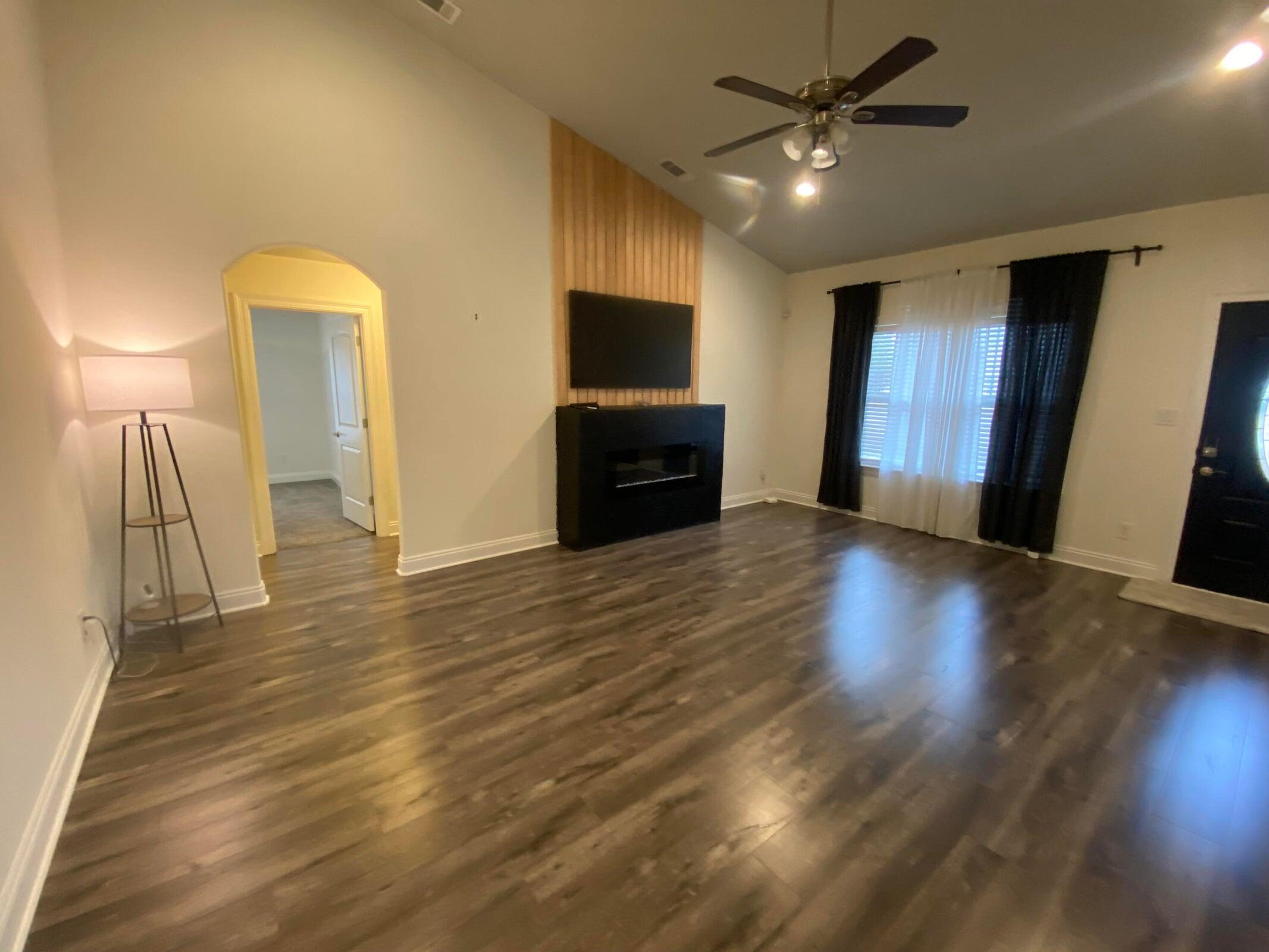 6841 Nelson Street Navarre, FL 32566 - Photo 2 of 18