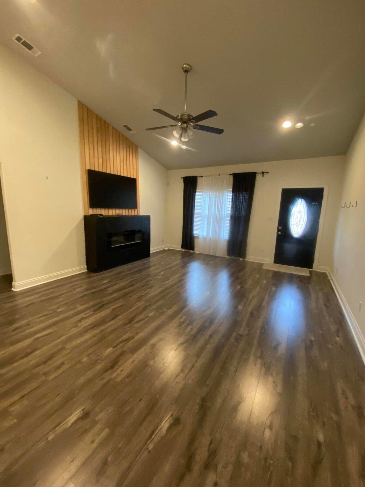 6841 Nelson Street Navarre, FL 32566 - Photo 3 of 18