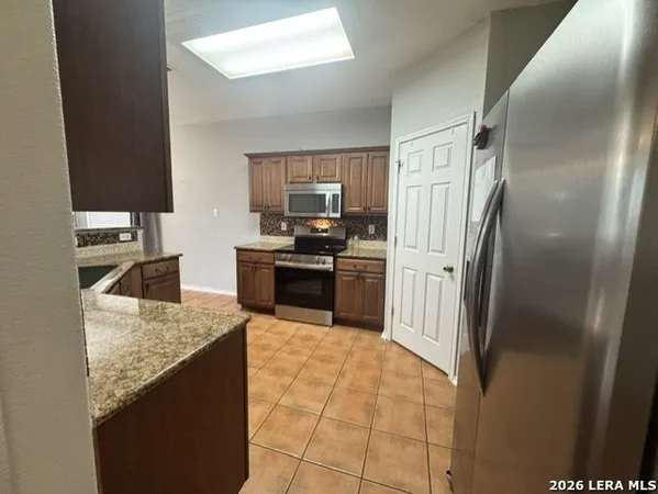 $1,895 | 162 Coopers Hawk, San Antonio, TX 78253
