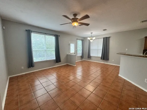 $1,895 | 162 Coopers Hawk, San Antonio, TX 78253