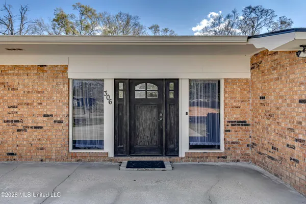 $275,000 | 306 Hancock Drive, Taylorsville, MS 39168
