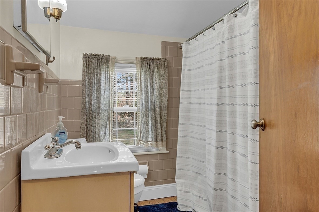 47 Queensview Road Marlborough, MA 01752 - Photo 24 of 35 Gallery Image 24