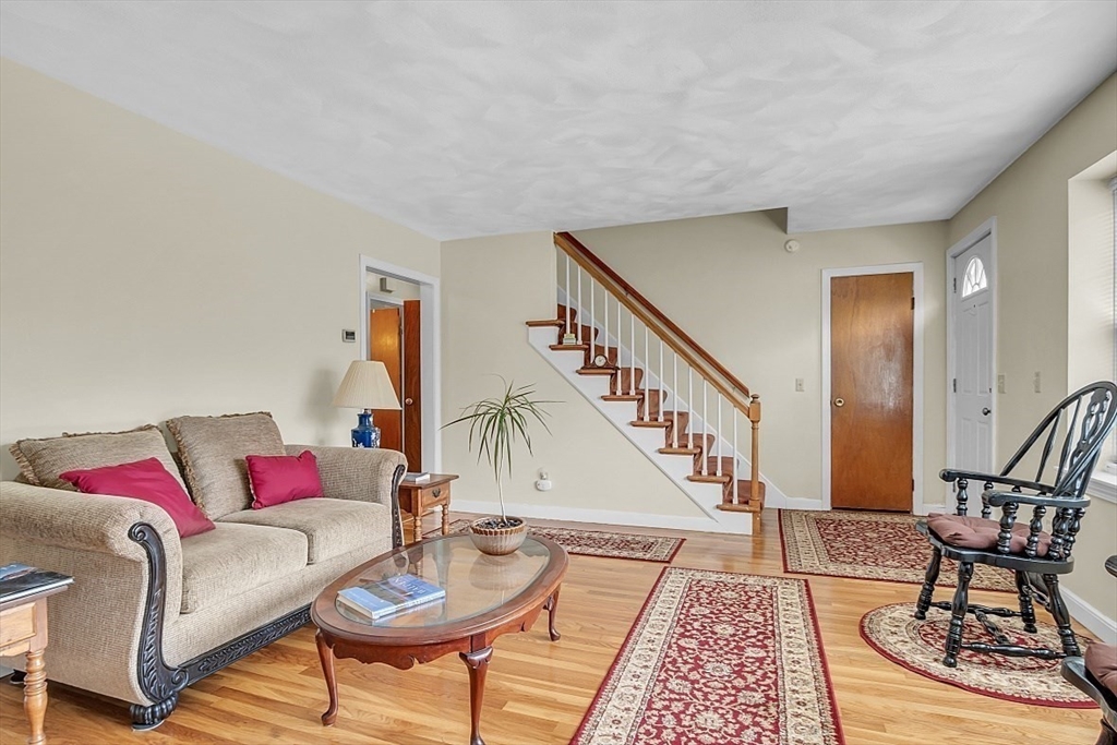 47 Queensview Road Marlborough, MA 01752 - Photo 6 of 35 Gallery Image 6