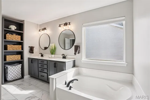 $814,900 | 1281 Hawkins Bend Court, Fenton, MO 63026