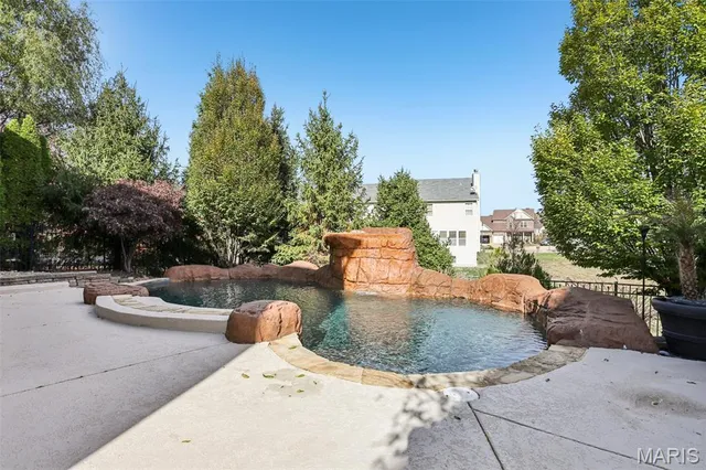 $814,900 | 1281 Hawkins Bend Court, Fenton, MO 63026