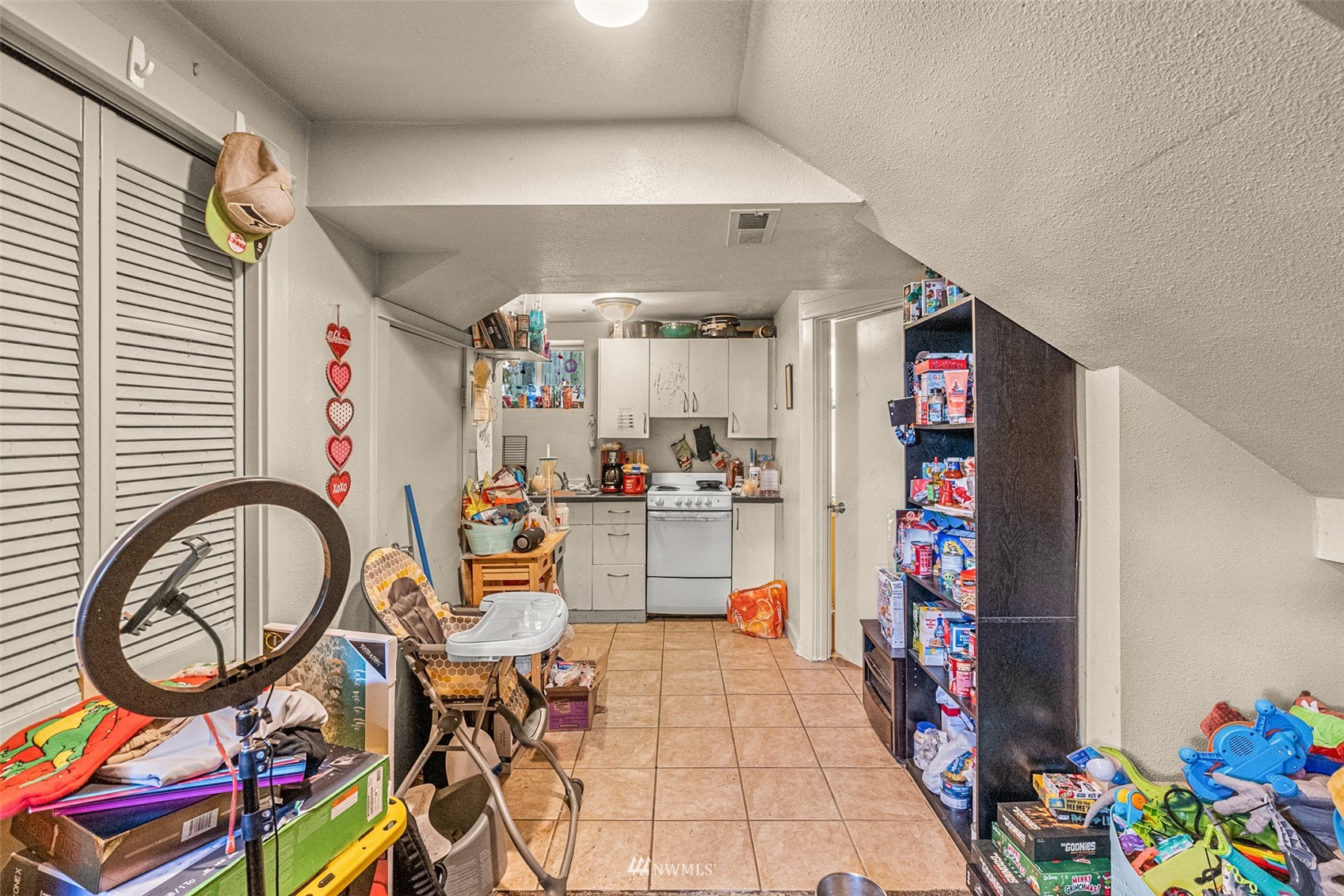 4216 Rucker Avenue Everett, WA 98203 - Photo 23 of 28 Gallery Image 23