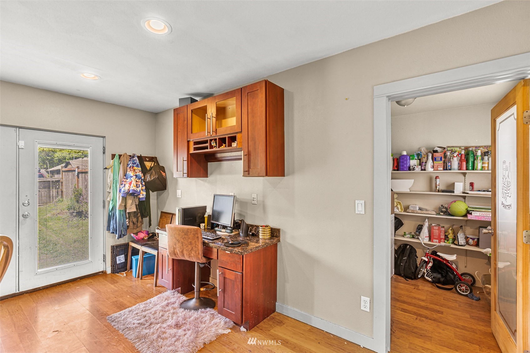 4216 Rucker Avenue Everett, WA 98203 - Photo 6 of 28 Gallery Image 6