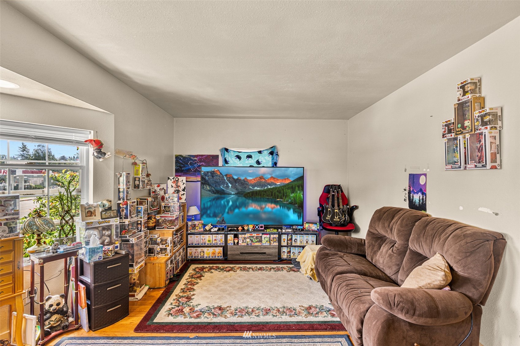 4216 Rucker Avenue Everett, WA 98203 - Photo 10 of 28 Gallery Image 10