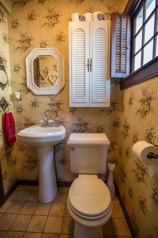 21 Riverview Street Springfield, MA 01108 - Photo 22 of 24