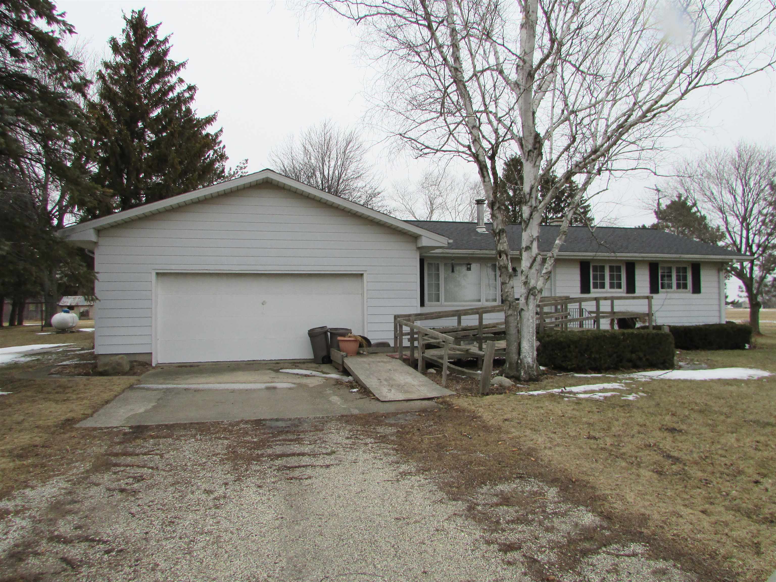 427 Delta Road Freeland, MI 48623 - Photo 59 of 74 1897330-58.JPG