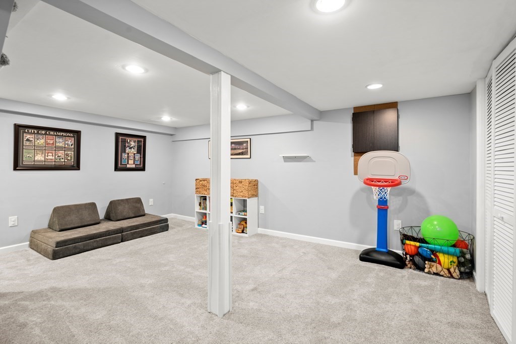31 Roberts Road Ashland, MA 01721 - Photo 25 of 35 Gallery Image 25