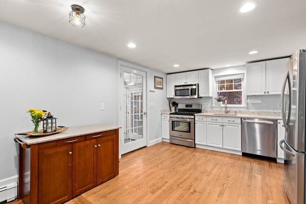 31 Roberts Road Ashland, MA 01721 - Photo 5 of 35 Gallery Image 5