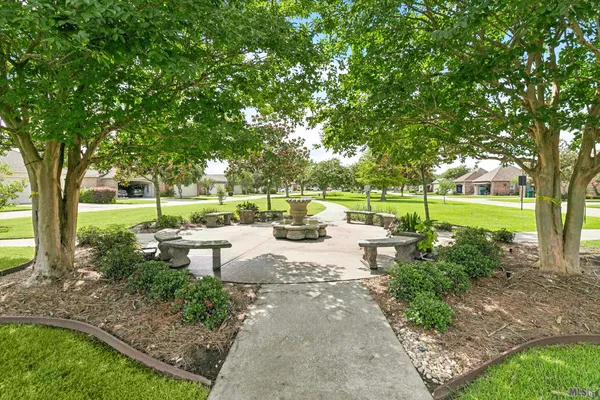 $285,000 | 5370 Courtyard Drive, Gonzales, LA 70737