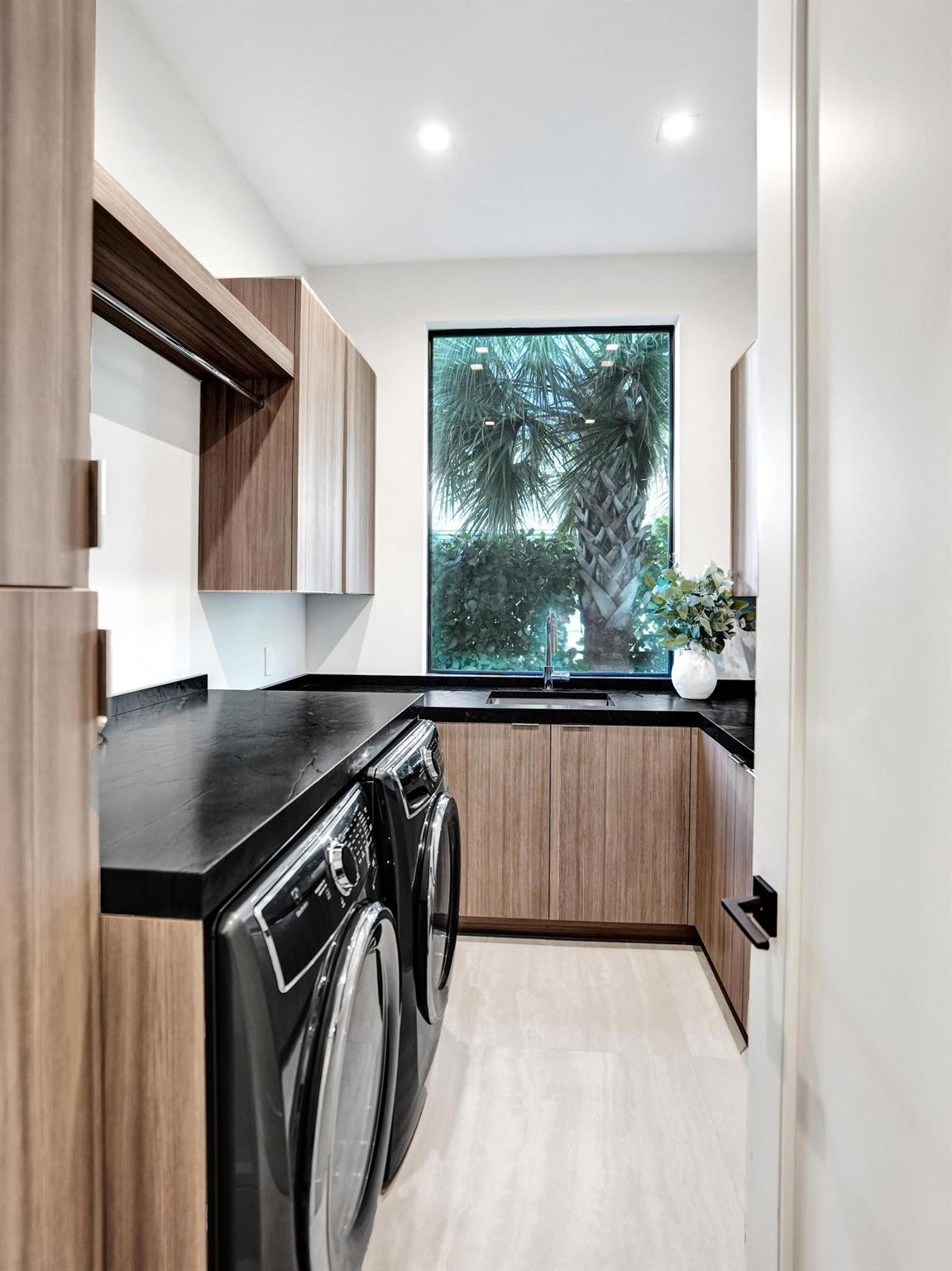 7 Seneca Road Sea Ranch Lakes, FL 33308 - Photo 29 of 65 Photo 29