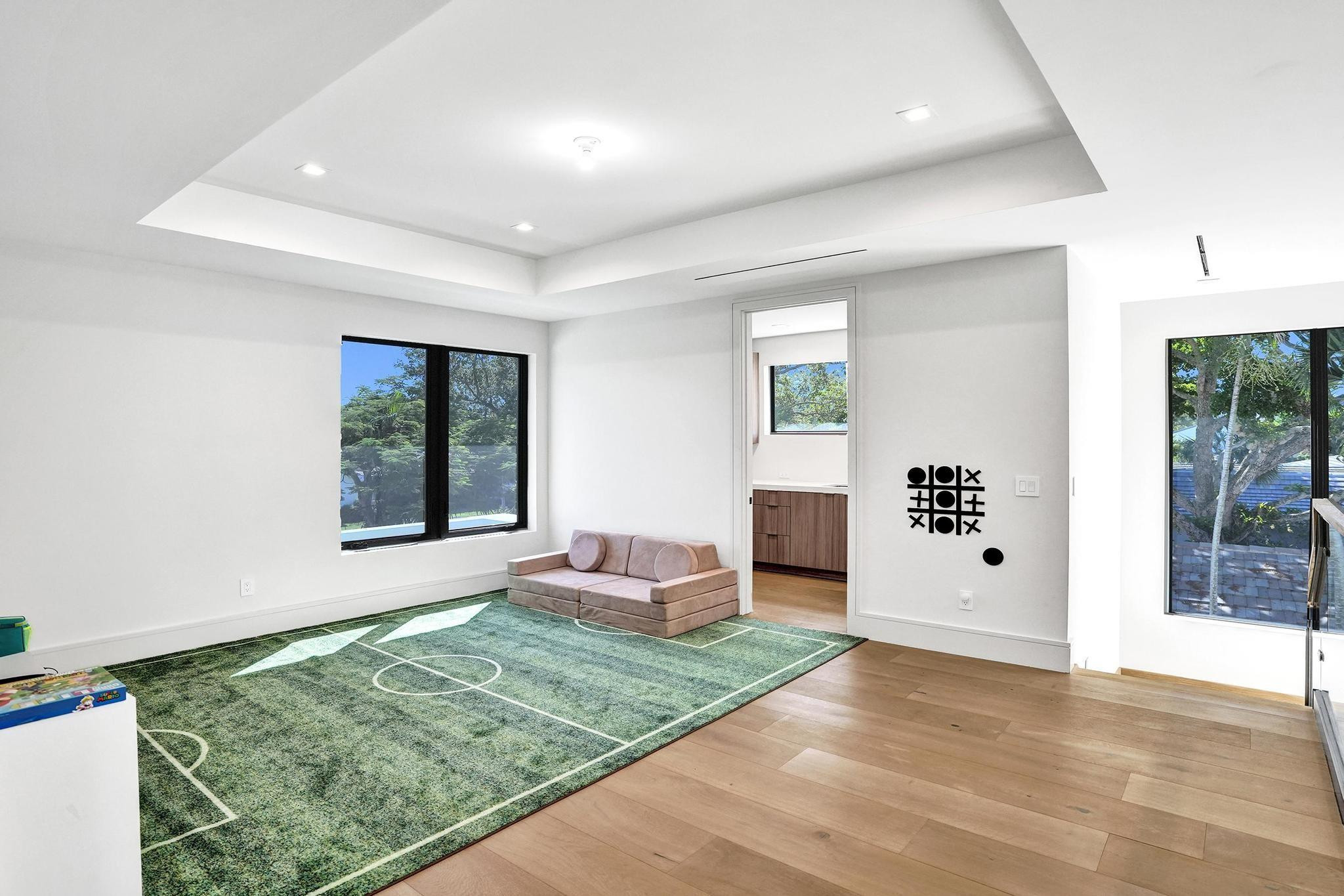 7 Seneca Road Sea Ranch Lakes, FL 33308 - Photo 34 of 65 Photo 34