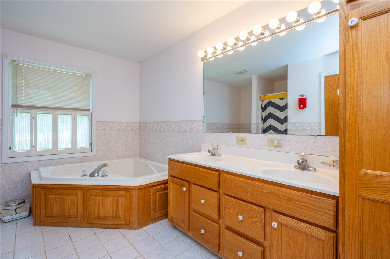8535 Eau Claire Road Berrien Center, MI 49102 - Photo 28 of 61