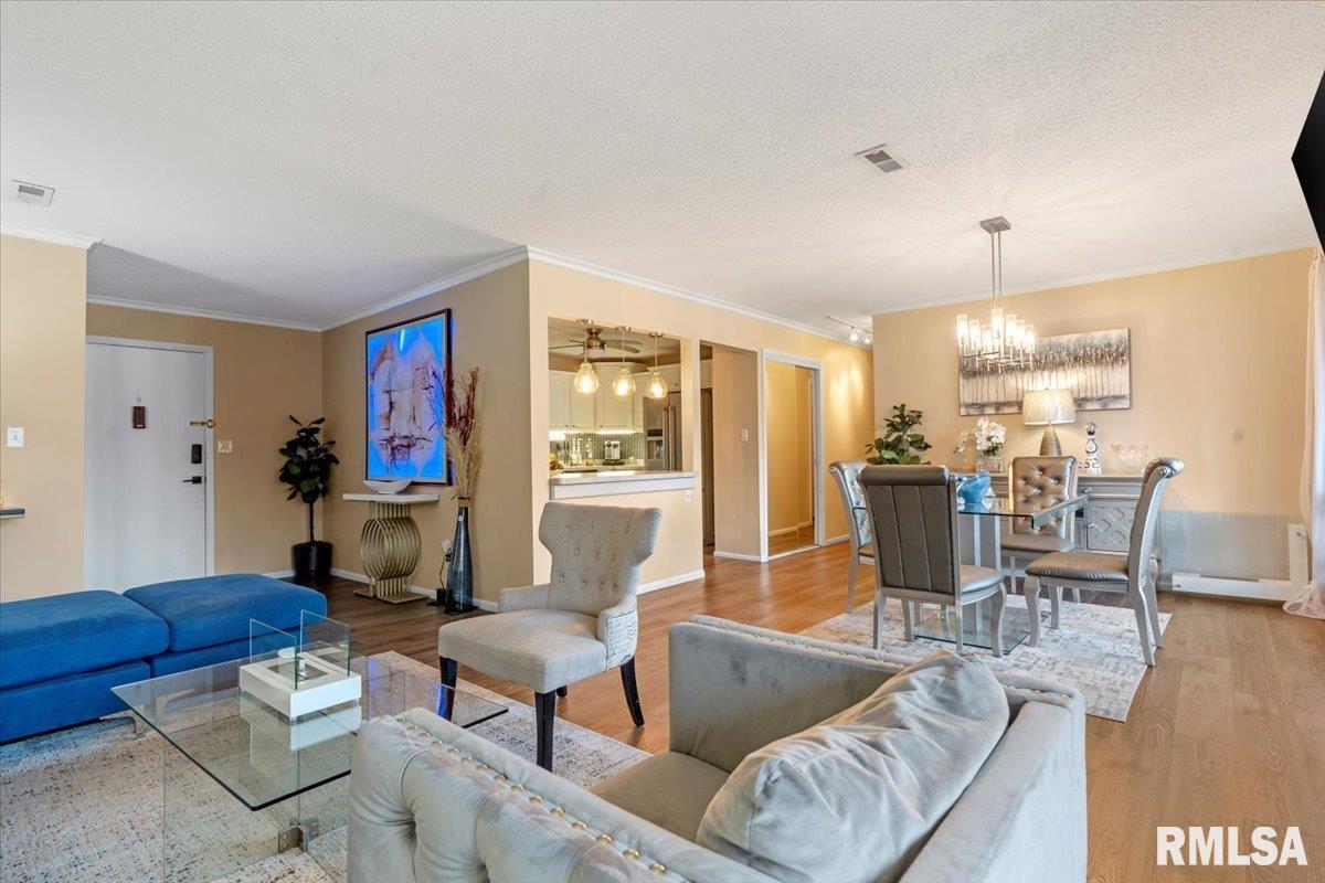 1900 Jeanette Lane, Unit 3 Springfield, IL 62702 - Photo 8 of 26 Gallery Image 8