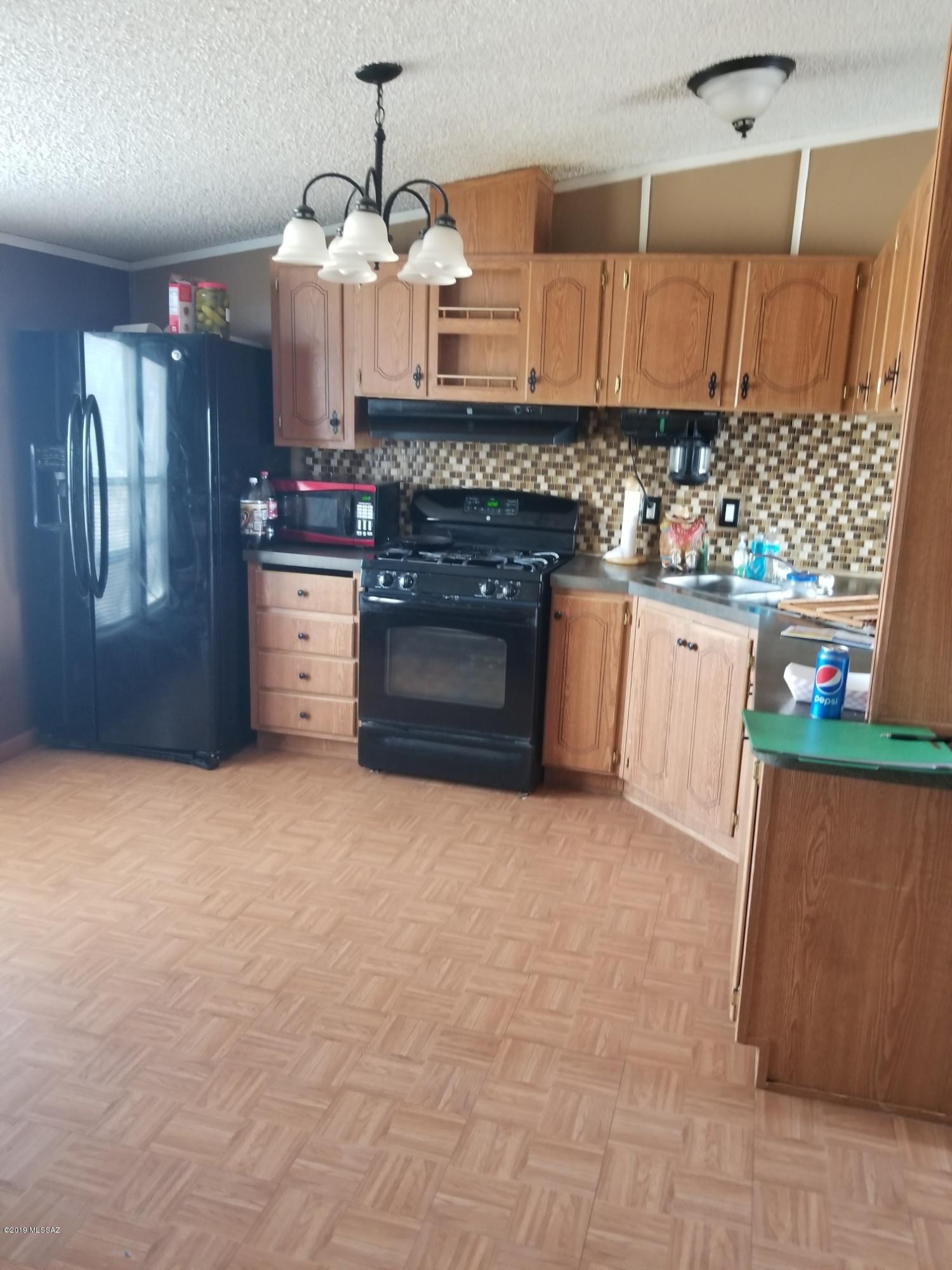 3530 West Hermans Road Tucson, AZ 85746 - Photo 8 of 27