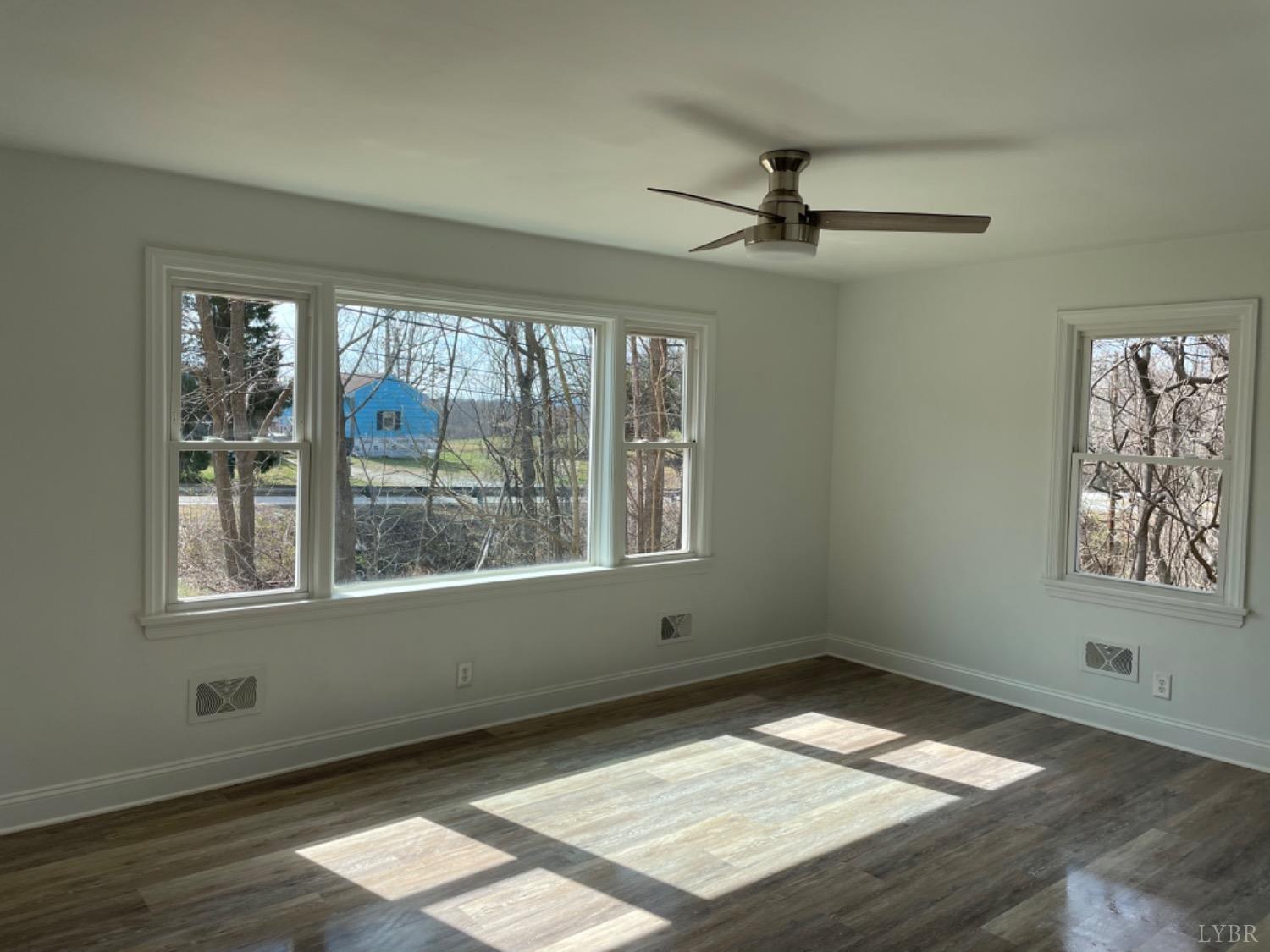 542 Elon Road Madison Heights, VA 24572 - Photo 7 of 24 Gallery Image 7