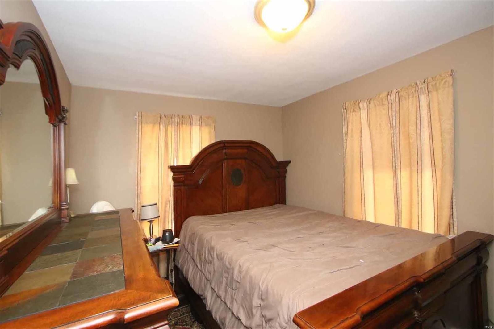 833 Rice Street Wood River, IL 62095 - Photo 12 of 13 Gallery Image 12