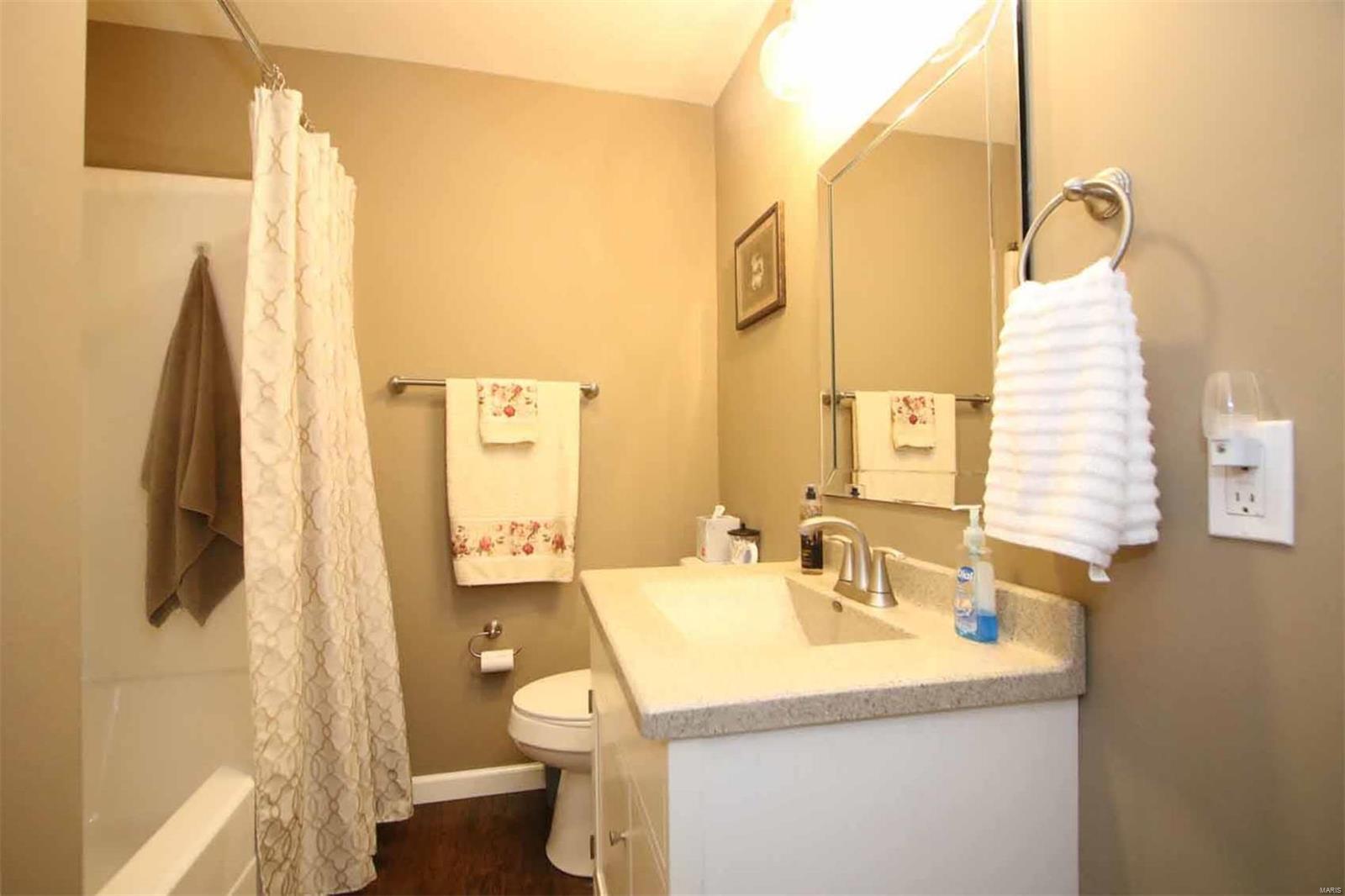 833 Rice Street Wood River, IL 62095 - Photo 13 of 13 Gallery Image 13