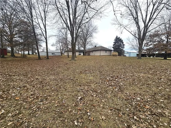 $218,000 | 108 Richill Drive, Hamilton, MO 64644
