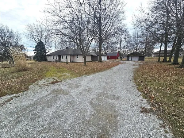 $218,000 | 108 Richill Drive, Hamilton, MO 64644